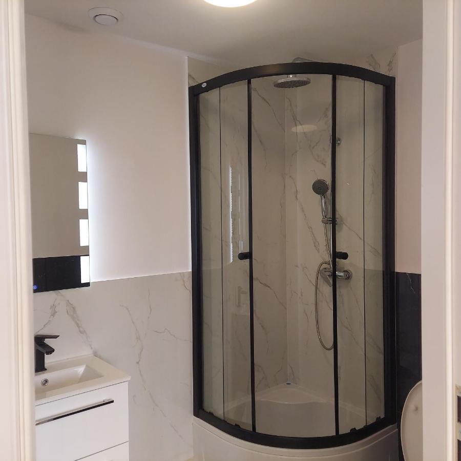 Apartament Mira Rzeszów Eksteriør bilde